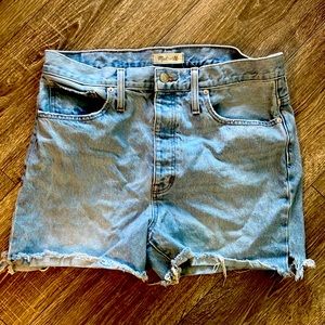 Madewell classic jean shorts size 31